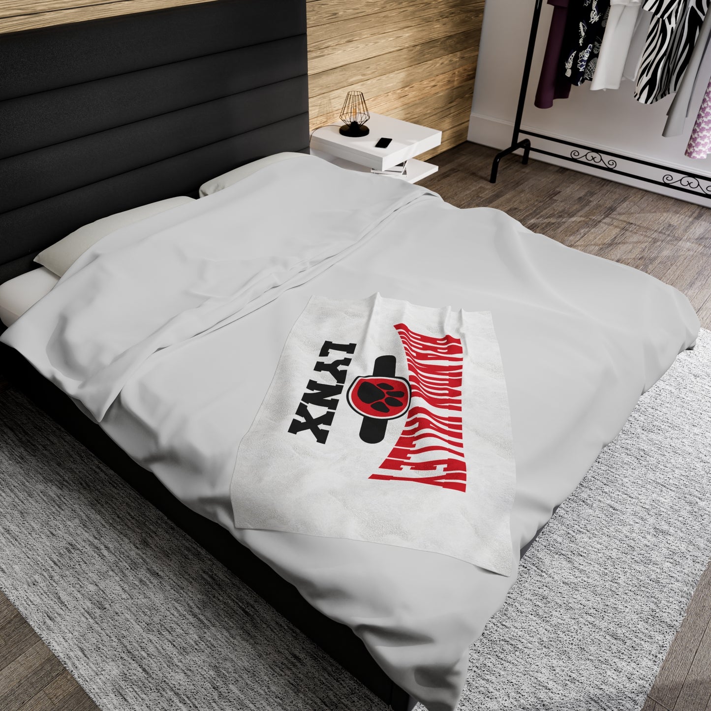 BV Lynx Velveteen Plush Blanket